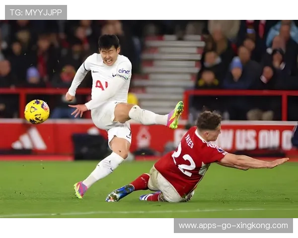 孙兴慜推射双响,热刺彻底打崩对手 孙兴慜推射双响,热刺彻底打崩对手