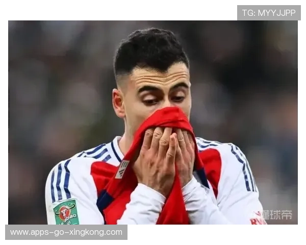 阿森纳马丁内利点球沉着罚入帮助球队拿下比赛