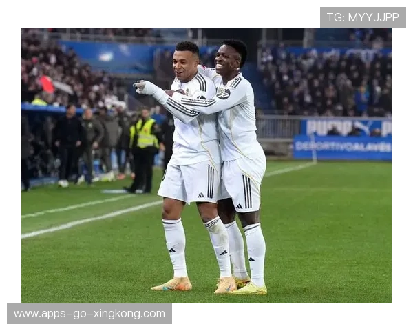 姆巴佩一对一处理冷静