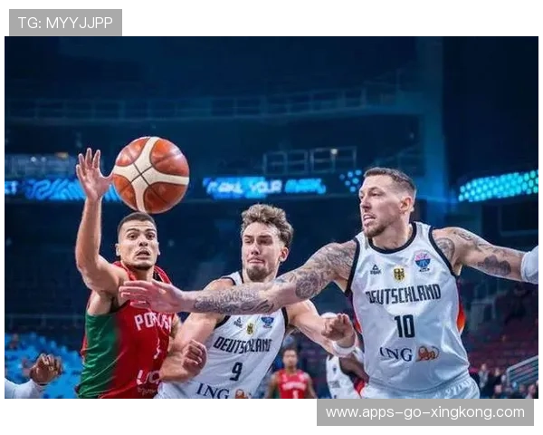 瓦格纳步伐细腻，内线对抗动作成熟